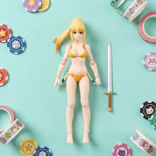 Figurine articulée darkness swimsuit en bikini jaune avec cheveux blonds et membres articulés vue de face