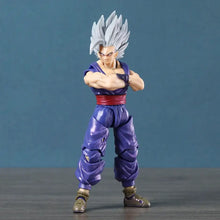 Figurine dragon ball beast gohan avec cheveux argentés, musculaire, gi violet, ceinture rouge et bottes dorées