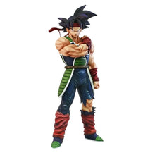 Figurine dragon ball z bardock 24cm avec armure bleue et verte, bandeau rouge et détails déchirés, pose musclée