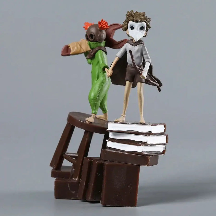 Little Nightmares III Low figure, from the Alone collection– Enjouet