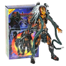 Figurine predator clan leader avec armure orange et noire détaillée, dreadlocks argentés et tentacules verts