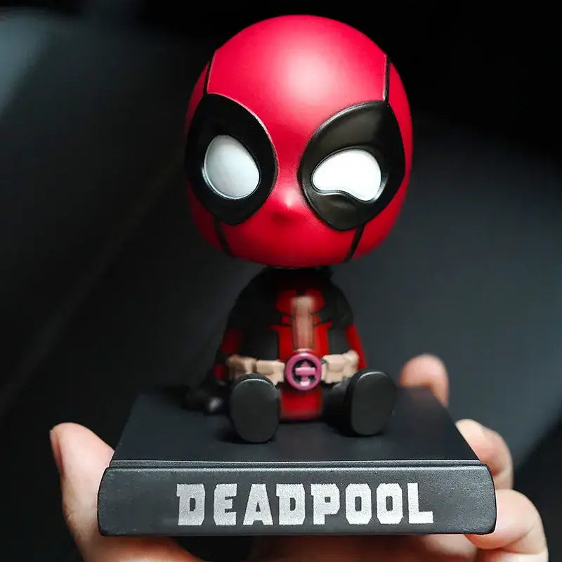Figurine qui bouge la tête pour voiture Marvel - Enjouet