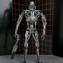 Figurine squelette terminator t-800 endoskeleton en métal argenté avec design mécanique détaillé et articulations articulées pour judgment day