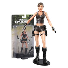 Figurine tomb raider underworld lara croft en plastique noir avec tenue signature de lara croft