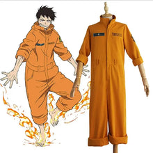 Déguisement fire force homme combinaison orange avec détails noirs pour cosplay ou événement thématique