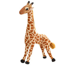 Peluche girafe réaliste de 48 ou 60 cm avec motif tacheté marron crème, sabots noirs et petites cornes en peluche