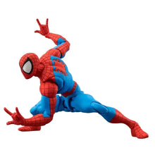 Figurine articulée héros araignée rouge et bleue en pose dynamique avec costume détaillé en toile daraignée