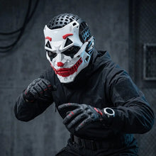 Masque horreur halloween joker blanc et rouge en plastique moulé avec ventilation noire en maille et design anguleux