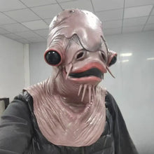 Masque intégral de monstre poisson rose en latex avec grands yeux noirs et dents acérées pour créature aquatique Halloween