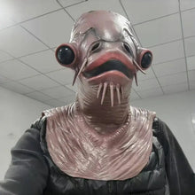 Masque intégral de monstre poisson en latex rose gris avec grands yeux noirs et dents acérées, créature aquatique pour halloween