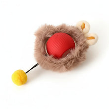 Jouet interactif chat balle cache-cache rouge avec fourrure marron, oreilles blanches et pompon jaune sur ficelle