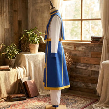 Costume anime kurapika cosplay hunter x hunter bleu et blanc avec bordure dorée présenté sur un mannequin