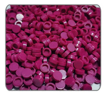 Une pile de caps de briques en plastique lego moc carrelage de couleur magenta vibrante 1000pcs