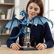 Lego moc dragon de glace bleu avec ailes translucides et base château inspiré de Game of Thrones