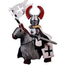 Figures lego moc figurines médiévales chevalier en armure argentée avec cornes rouges monté sur cheval assorti en chainmail