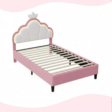 Lit enfant princesse peach avec tête de lit blanche courbée et éclairage doux aux bords pour une chambre enfantine élégante