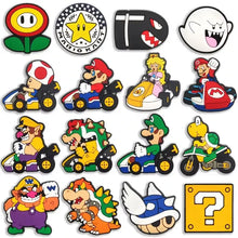 Lot 16 breloques chaussures super mario kart en silicone multicolores avec personnages mario luigi bowser peach et objets iconiques