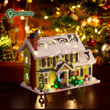 Maison de vacances de noël lumineuse en lego 1156 pièces avec toit enneigé et décorations festives, idéale magasins de jouets