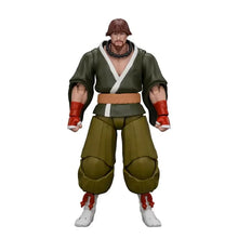 Figurine maîtres de combat 1/18 représentant ralf en tenue martiale olive vert blanc avec gardes poignet rouges, combattants aux silhouettes distinctes