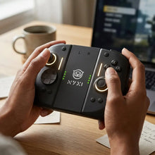 Manette nyxi hyperion 3 pour switch 2 noire avec joysticks bleus illuminés et accents orange