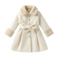 Manteau fille col fourrure crème avec col et poignets en fausse fourrure et nœud assorti pour petites princesses