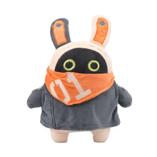 Peluche lapin robot orange avec corps gris, masque facial orange numero 01 et yeux circulaires verts