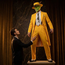 Déguisement adulte avec masque le mask visage vert et costume jaune vif avec chapeau fedora assorti
