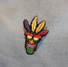 Pin’s Masque Aku Aku Crash Bandicoot - Enjouet