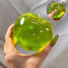 Pomme squishy souple à presser avec gel translucide vert vif et tige en plastique transparent