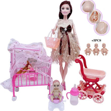 Poupée maman enceinte avec bébé en robe beige à plumes et sac shopping rose lucky