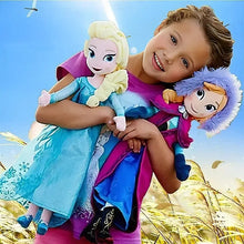 Peluches princesses elsa et anna en tissu doux bleu et violet avec broderies flocons pour conte hivernal et déguisement carnaval