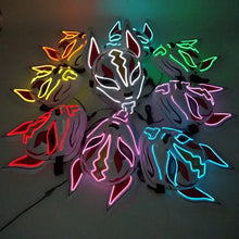 Masque renard lumineux avec motifs rouges et noirs en néon vibrant pour halloween et cosplay