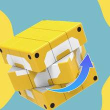 Rubik’s cube mario bloc point d’interrogation jaune et blanc avec détails noirs circulaires sur puzzle cube segmenté