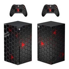 Skin xbox series x motifs gaming avec console et manettes hexagonales noires à accents rouges lumineux