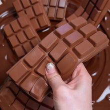 Squishy chocolat anti-stress en silicone couleur chocolat au lait effet slow rising avec finition brillante