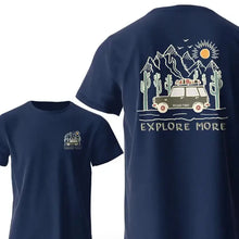 T-shirt coton explore more bleu marine manches courtes avec illustration vintage voiture et montagne explore more