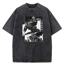 T-shirt berserk guts unisexe en coton délavé noir avec graphique audacieux guerriers armurés et texte japonais dix motifs
