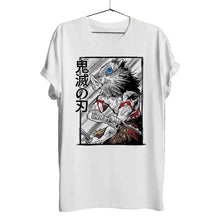 T-shirt chasseurs de démons blanc manches courtes avec illustration anime noir et blanc et accents rouges demon slayer tanjiro