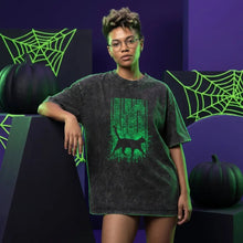 T-shirt coton chat matrix gris foncé délavé avec graphique chat matrix vert lumineux sur le devant