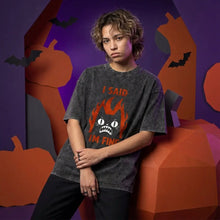 T-shirt coton humour chat gris foncé effet vieilli avec motif chat flammes orange et texte je suis fine