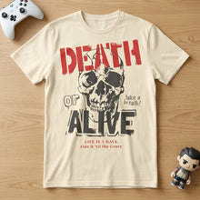 T-shirt coton pour homme couleurs crème avec design graphique tête de mort et texte death or alive en rouge et noir