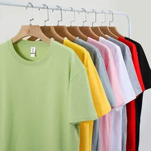 T-shirt coton men’s death soft mint vert en coton doux à col rond manches courtes sur cintre en bois parmi vêtements graphiques colorés
