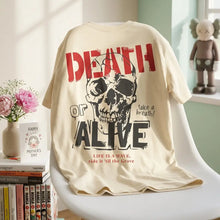 T-shirt coton homme death or alive crème avec design graphique tête de mort noir et rouge vêtements graphiques coton doux