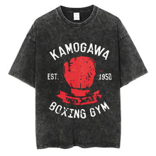 T-shirt manga club en coton noir délavé avec motif gant de boxe rouge et texte blanc kamogawa boxing gym est