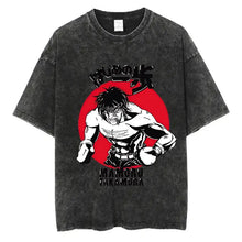 T-shirt manga club en coton noir distressed avec graphique mamoru takamura noir et blanc sur fond rouge vif