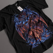 T-shirt géant fantastique noir avec un graphique détaillé d un obélisque yu-gi-oh aux ailes bleues et orange et éclairs
