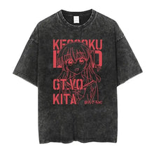 T-shirt manga groupe en coton oversize noir délavé avec graphique rouge personnage anime et texte bold