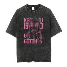 T-shirt manga groupe en coton oversize noir avec graphique rose de kuroko gotoh de k-on musique et texte japonais