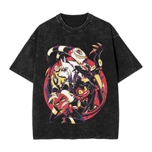 T-shirt en coton noir distressed avec un dessin imprimé vibrant d personnages animés pour vêtements graphiques