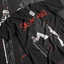 T-shirt silent hill noir en coton avec graphique pyramide tête en encre blanche et rouge et inscription silent hill